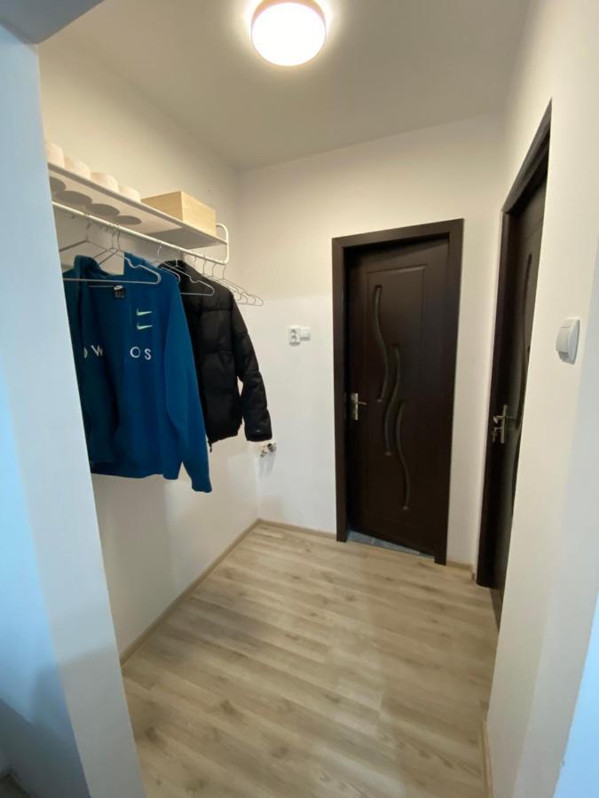 Cazare Petrosani Leilighet Eksteriør bilde